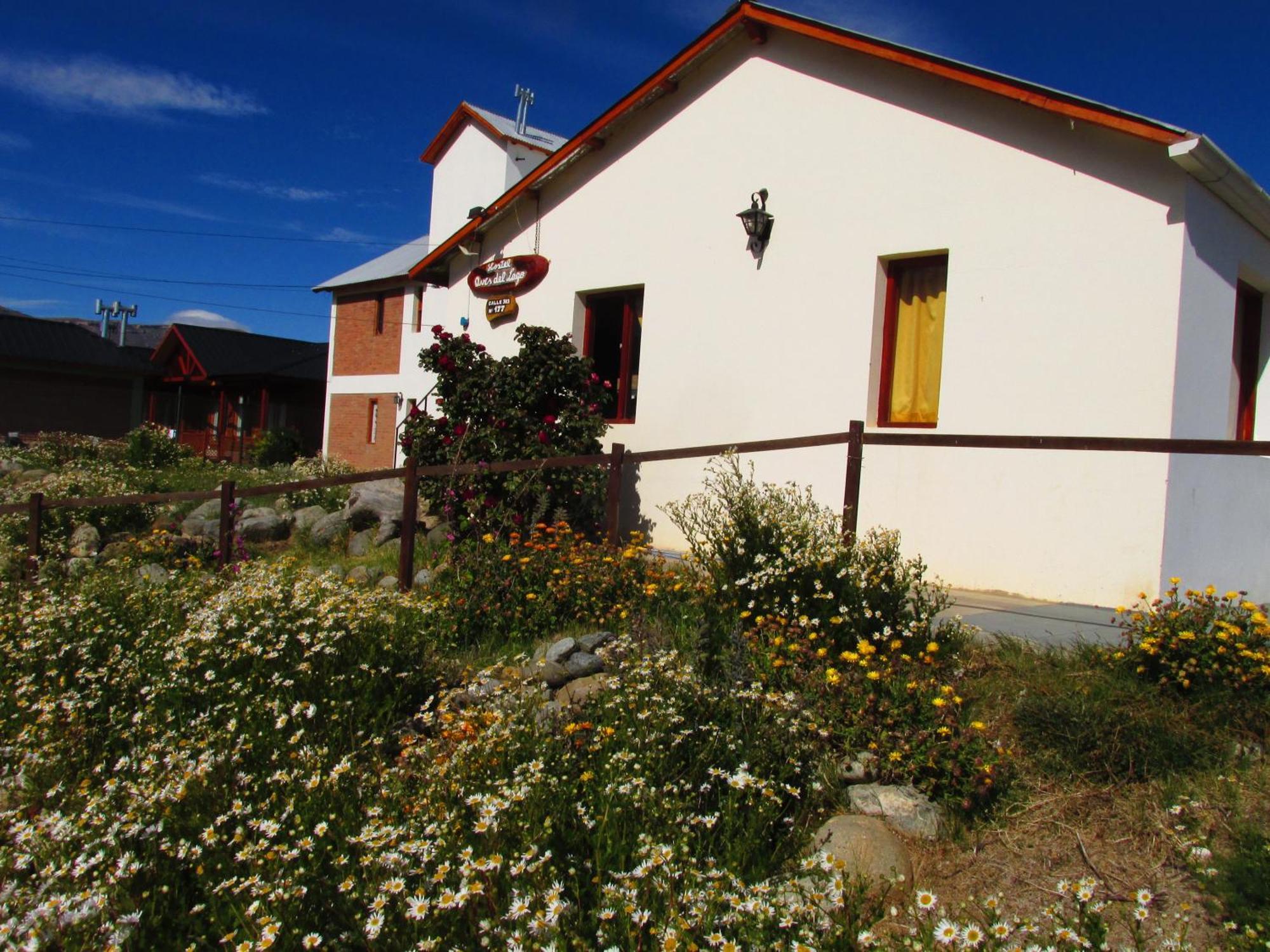 Hostel Aves Del Lago El Calafate Exterior photo