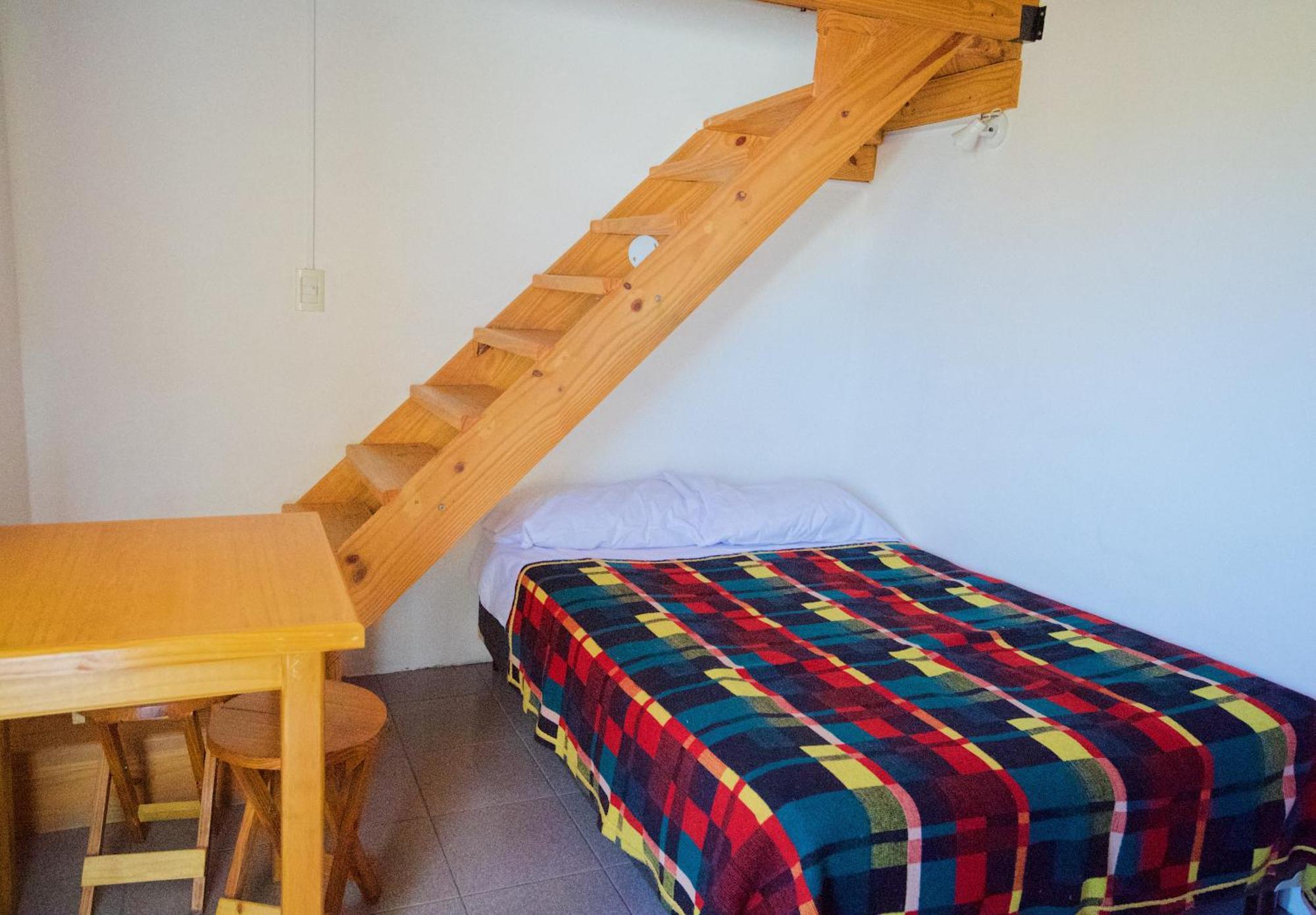 Hostel Aves Del Lago El Calafate Exterior photo